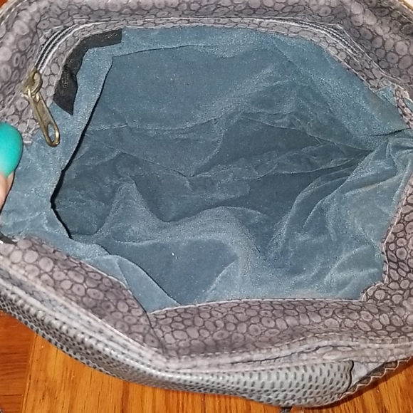 7 Seven Handbags by Dimitri - Picture 4 of 5